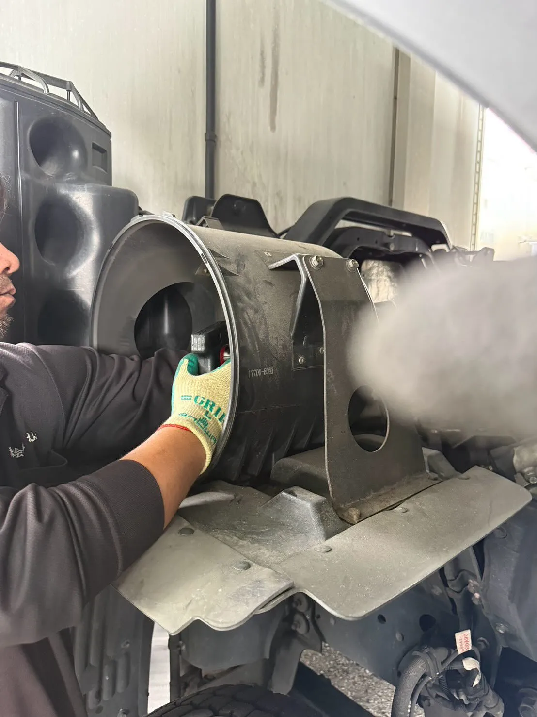 日野プロフィア　エンジン・DPRクリーニング@福岡県福岡市